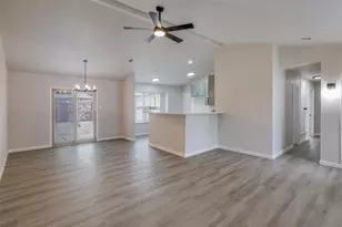 4201 Arbor Creek Dr, Carrollton, TX 75010 - Photo 7
