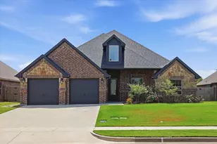 715 La Paloma Rd, Sanger, TX 76266 - Photo 1