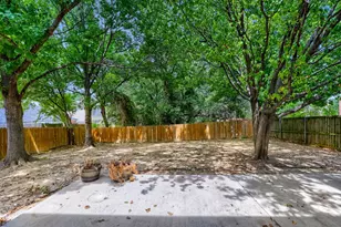 1153 Regal Dr, Garland, TX 75040 - Photo 23