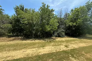 1356 Orange Blossom Ct, Gainesville, TX 76240 - Photo 29
