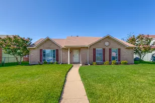 2906 Western Dr, Garland, TX 75042 - Photo 1