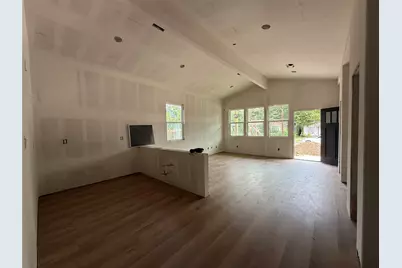 2723 Gertrude Avenue, Dallas, TX 75210 - Photo 3