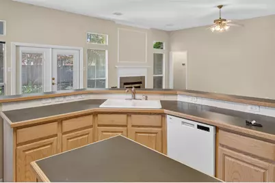 6928 Spring Valley Way, Fort Worth, TX 76132 - Photo 19