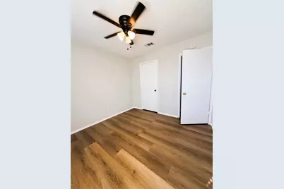 1025 NW Summercrest Boulevard #B, Burleson, TX 76028 - Photo 11