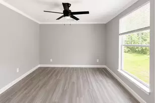 1306 Locust St, Commerce, TX 75428 - Photo 13