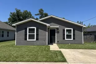 1110 Jones St, Greenville, TX 75401 - Photo 1