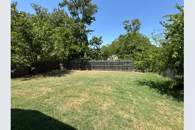 1110 Jones Street, Greenville, TX 75401 - Photo 17