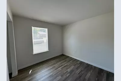 1110 Jones Street, Greenville, TX 75401 - Photo 13
