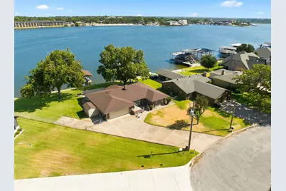504 Panama Court, Granbury, TX 76048 - Photo 35