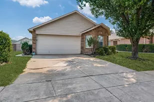 1105 Cottonwood Dr, Crowley, TX 76036 - Photo 1