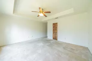 529 Winston St, Grand Prairie, TX 75052 - Photo 11