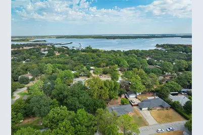 528 Marcus Drive, Lewisville, TX 75057 - Photo 33