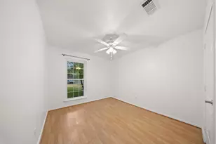 4952 Hollow Ridge Rd, Dallas, TX 75227 - Photo 23