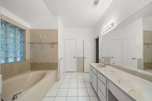 4952 Hollow Ridge Rd, Dallas, TX 75227 - Photo 15