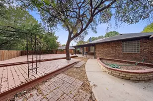 4952 Hollow Ridge Rd, Dallas, TX 75227 - Photo 3