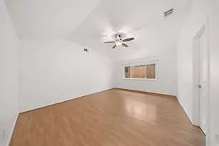 4952 Hollow Ridge Rd, Dallas, TX 75227 - Photo 13