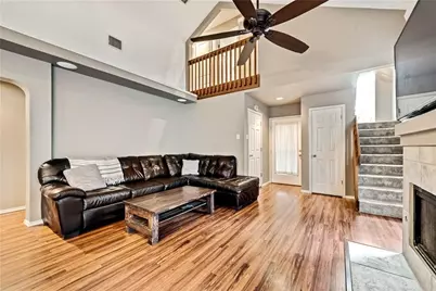 1203 Lone Wolf Trail, Carrollton, TX 75007 - Photo 7