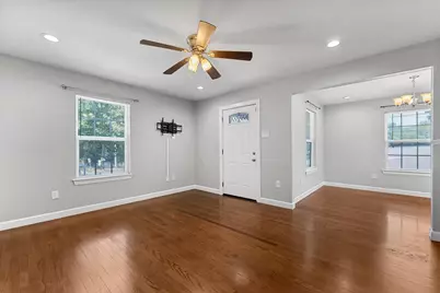 902 S Ewing Avenue, Dallas, TX 75203 - Photo 3