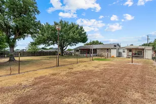 664 Woodard Ln, Bruceville, TX 76630 - Photo 5