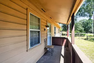 1415 Sharon St, Vidor, TX 77662 - Photo 7