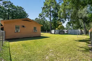 1415 Sharon St, Vidor, TX 77662 - Photo 23
