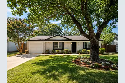 2213 E Biscayne Drive, Irving, TX 75060 - Photo 1