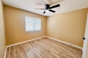 2213 E Biscayne Dr, Irving, TX 75060 - Photo 15
