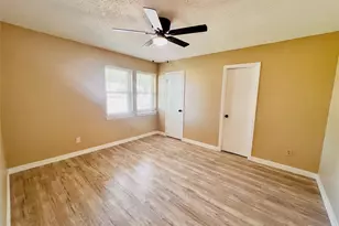 2213 E Biscayne Dr, Irving, TX 75060 - Photo 11