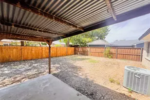 2213 E Biscayne Dr, Irving, TX 75060 - Photo 19