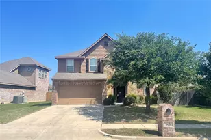 908 John Kennedy Dr, Saginaw, TX 76179 - Photo 1