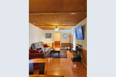 110 N Love Avenue, Florence, TX 76527 - Photo 23