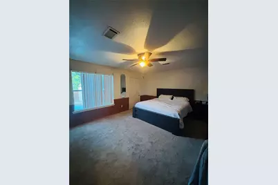 110 N Love Avenue, Florence, TX 76527 - Photo 19
