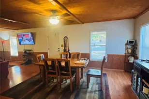 110 N Love Ave, Florence, TX 76527 - Photo 13