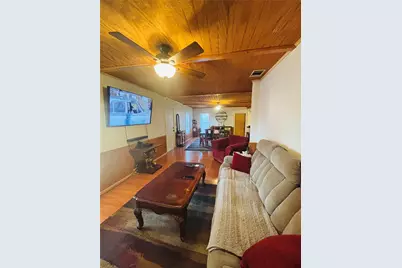 110 N Love Avenue, Florence, TX 76527 - Photo 17