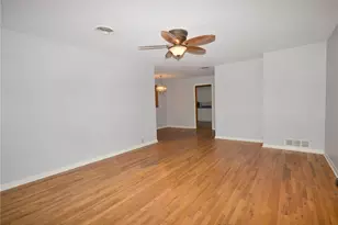 2515 N Shannon St, Sherman, TX 75092 - Photo 5
