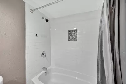 704 Levelland Drive, Arlington, TX 76017 - Photo 13
