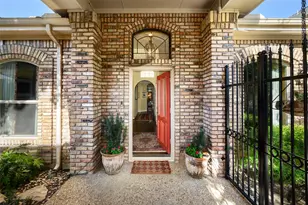 11904 Forest Lakes Ln, Dallas, TX 75230 - Photo 3