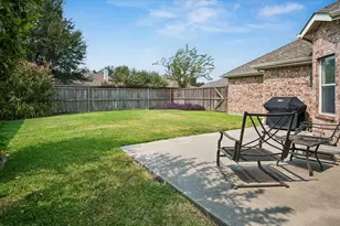1537 Bosque Dr, Carrollton, TX 75010 - Photo 11