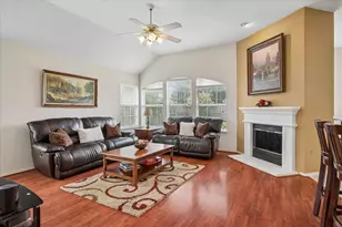 1537 Bosque Dr, Carrollton, TX 75010 - Photo 3