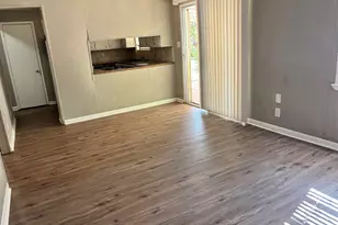 105 S Hickory Ave, Denison, TX 75020 - Photo 5