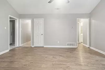 1008 Ivanhoe Street, Cleburne, TX 76033 - Photo 9