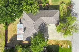 208 Cory Ct, Krum, TX 76249 - Photo 37