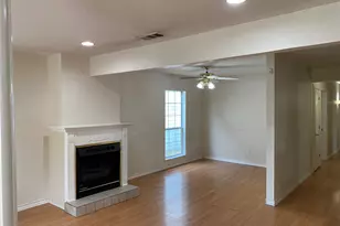 406 S Jefferson Street S, Irving, TX 75060 - Photo 5