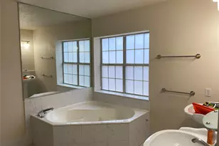 406 S Jefferson Street S, Irving, TX 75060 - Photo 19