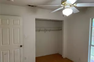 406 S Jefferson Street S, Irving, TX 75060 - Photo 15