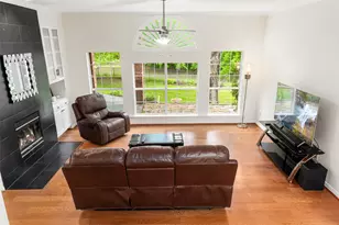 981 Parker Dr, Coppell, TX 75019 - Photo 7