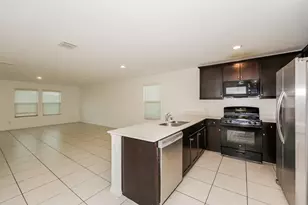 305 Dry Cyn Wy, Fort Worth, TX 76052 - Photo 9