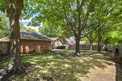 9604 Yellowstone Road, Waco, TX 76712 - Photo 35