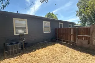 2005 Gorman St, Dallas, TX 75223 - Photo 19