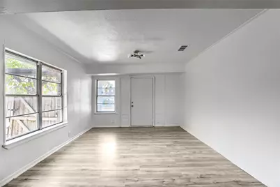 2009 S 1st Street, Garland, TX 75041 - Photo 5